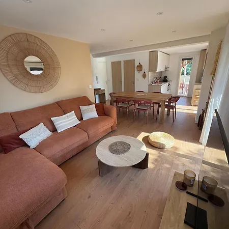 Le Corail, Terrasse, Parking Prive, A 5min Apartment *