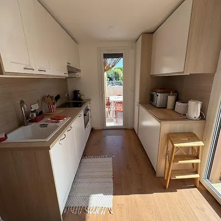 Le Corail, Terrasse, Parking Prive, A 5min Apartment